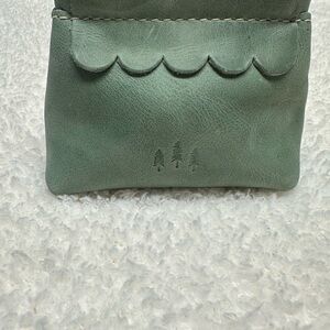 Portland Leather Penny Pouch in Cucumber